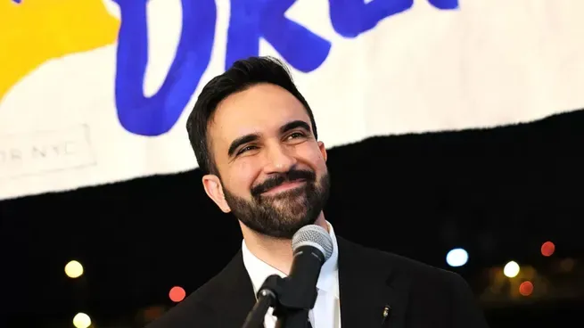 Nueva York hace historia: Zohran Mamdani, el primer alcalde musulmán y socialista democrático, asume el cargo