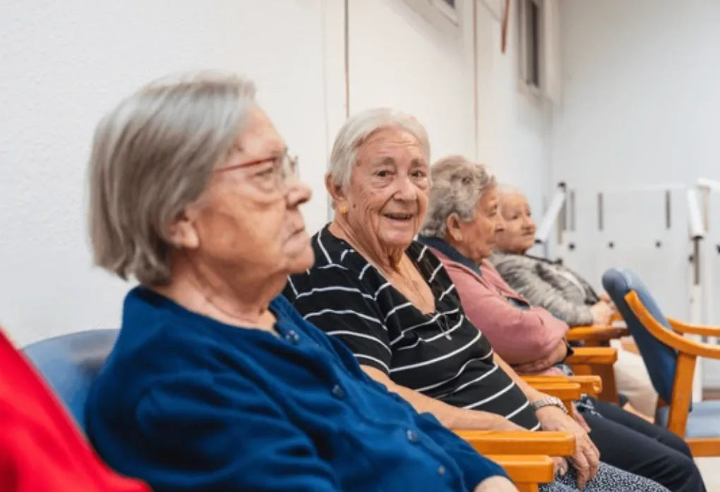 SANTA FE ENVEJECE Y SE FEMINIZA: EL CENSO REVELA UN CAMBIO DEMOGRÁFICO HISTÓRICO
