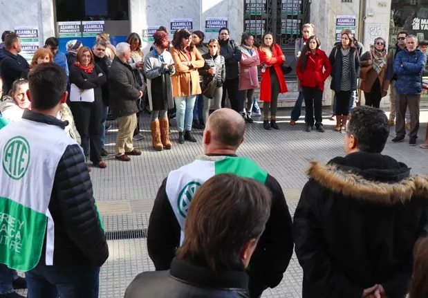 ATE PIDIÓ AL GOBIERNO ADELANTAR EL AGUINALDO