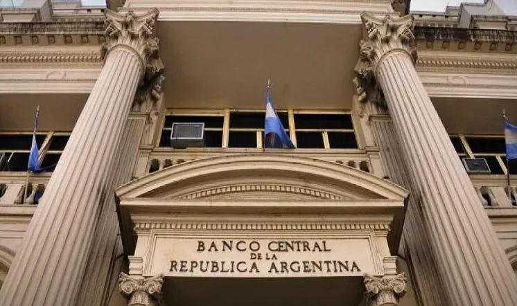 DESPIDIERON A LA GERENTE DEL BCRA QUE CONTRATO A PITTY LA NUMERÓLOGA