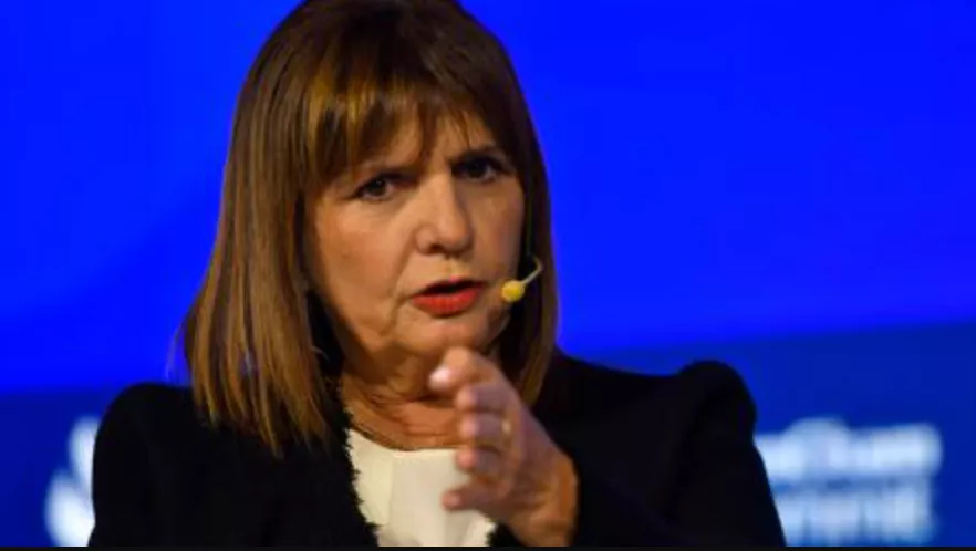 BULLRICH ANUNCIA NUEVA ESTRATEGIA TRAS EL PRIMER PIQUETE A MILEI