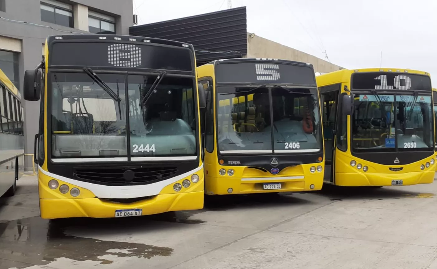LA UTA ADVIERTE SOBRE EL POSIBLE PARO DE COLECTIVOS PARA EL 25 DE ABRIL