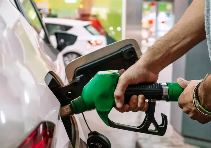 ESTACIONES DE SERVICIO SIN COMBUSTIBLE ¿CUÁLES SON LAS CAUSAS?