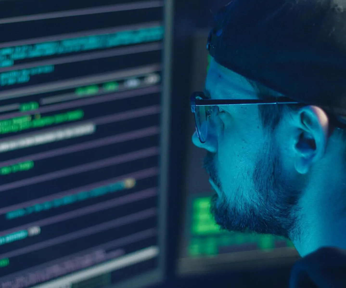 ROBOS DIGITALES EN EMPRESAS: ESTRATEGIAS CRUCIALES PARA LA SEGURIDAD CIBERNÉTICA