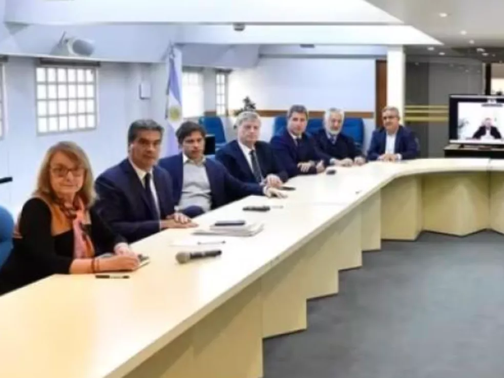 SE REUNEN GOBERNADORES PERONISTAS