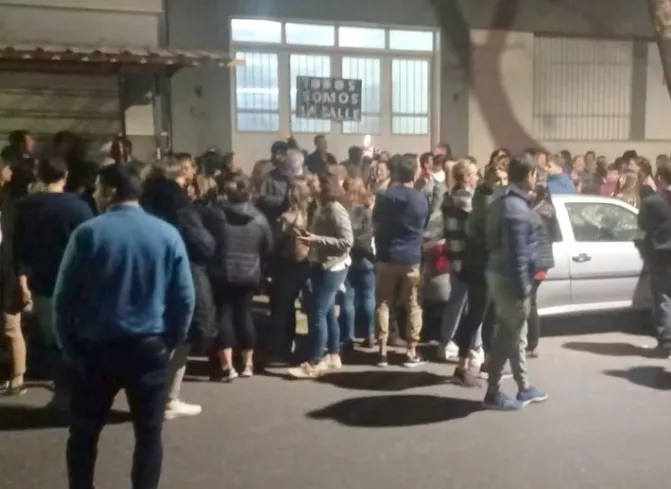 PADRES PROTESTARON POR AUMENTO EN LA CUOTA DEL LA SALLE JOBSON