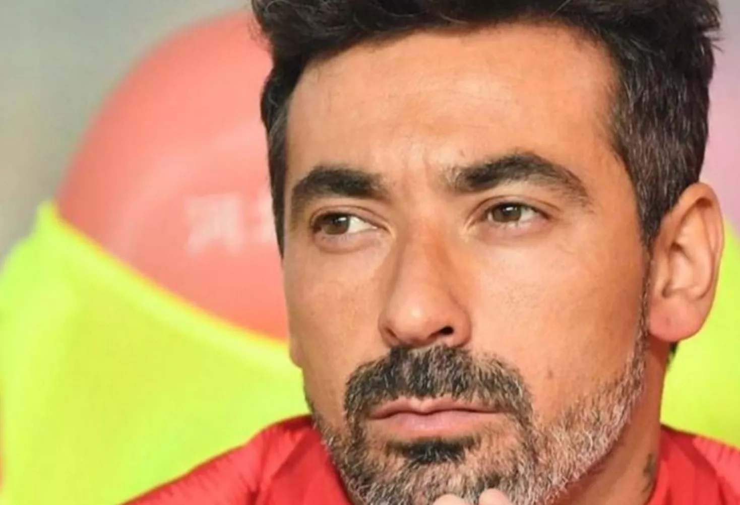 EL POCHO LAVEZZI FUE APUÑALADO POR UN FAMILIAR EN UNA PELEA