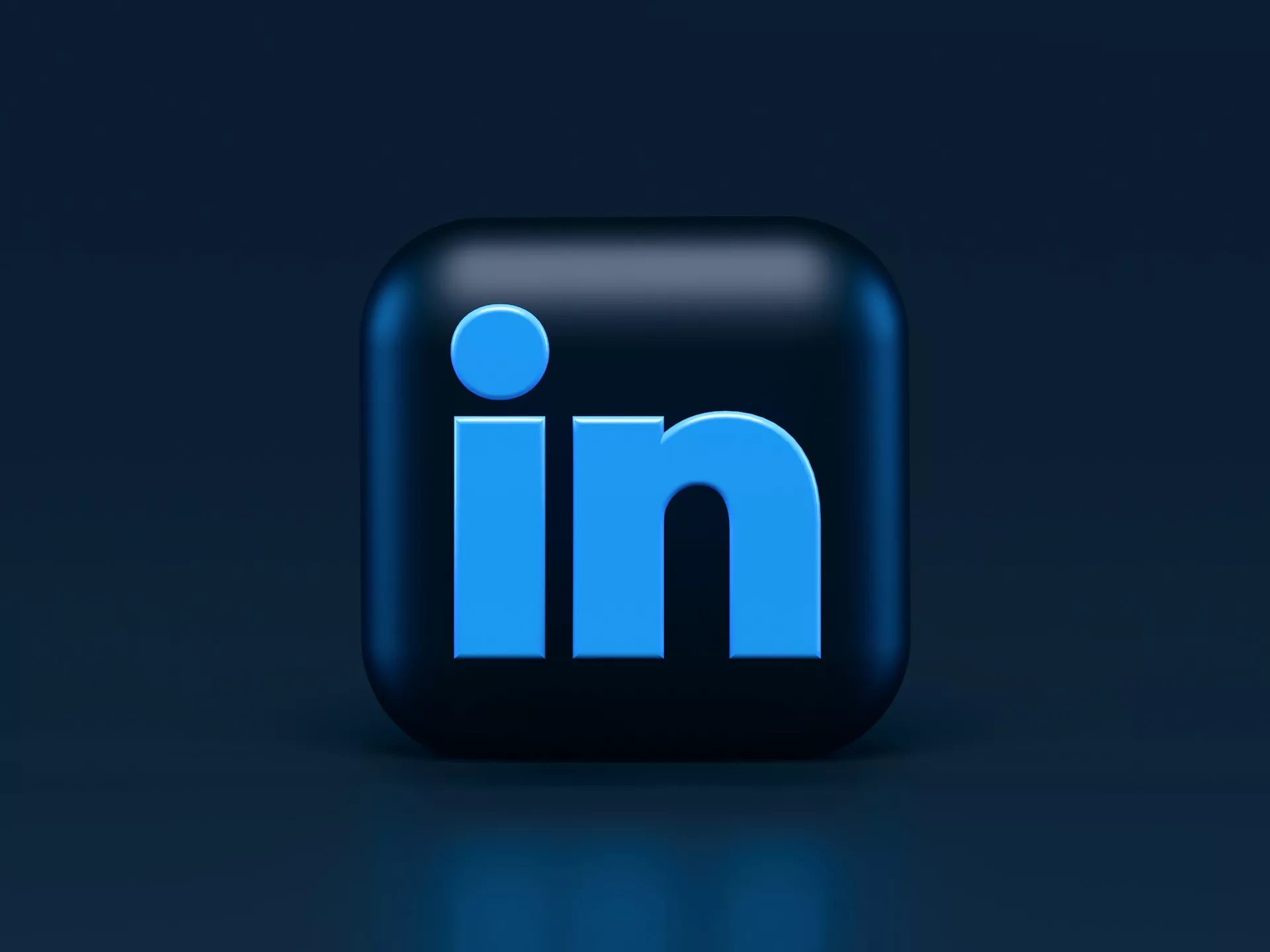 LINKEDIN ELIMINA PERFILES Y ANUNCIA SISTEMA DE VERIFICACIÒN DE CUENTAS