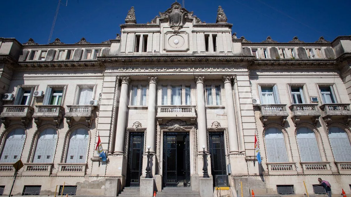 UNIÓN PODRÍA JUGAR SIN PÚBLICO SEGÚN EL MINISTRO DE SEGURIDAD