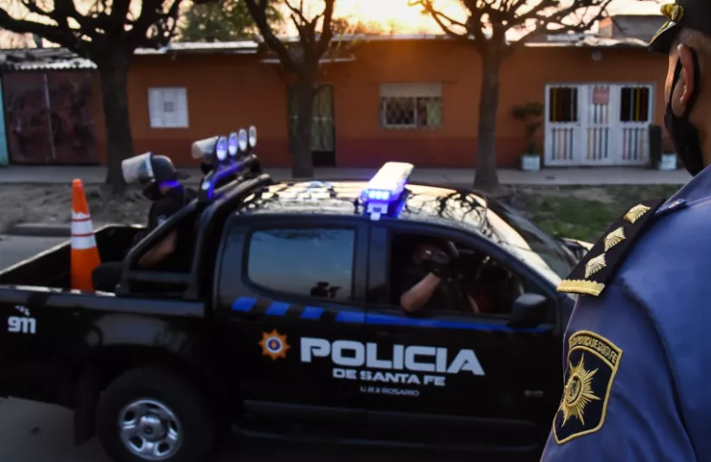 VECINOS DE BARRIO MAYORAZ ACORRALARON A UN DELINCUENTE TRAS UN ROBO