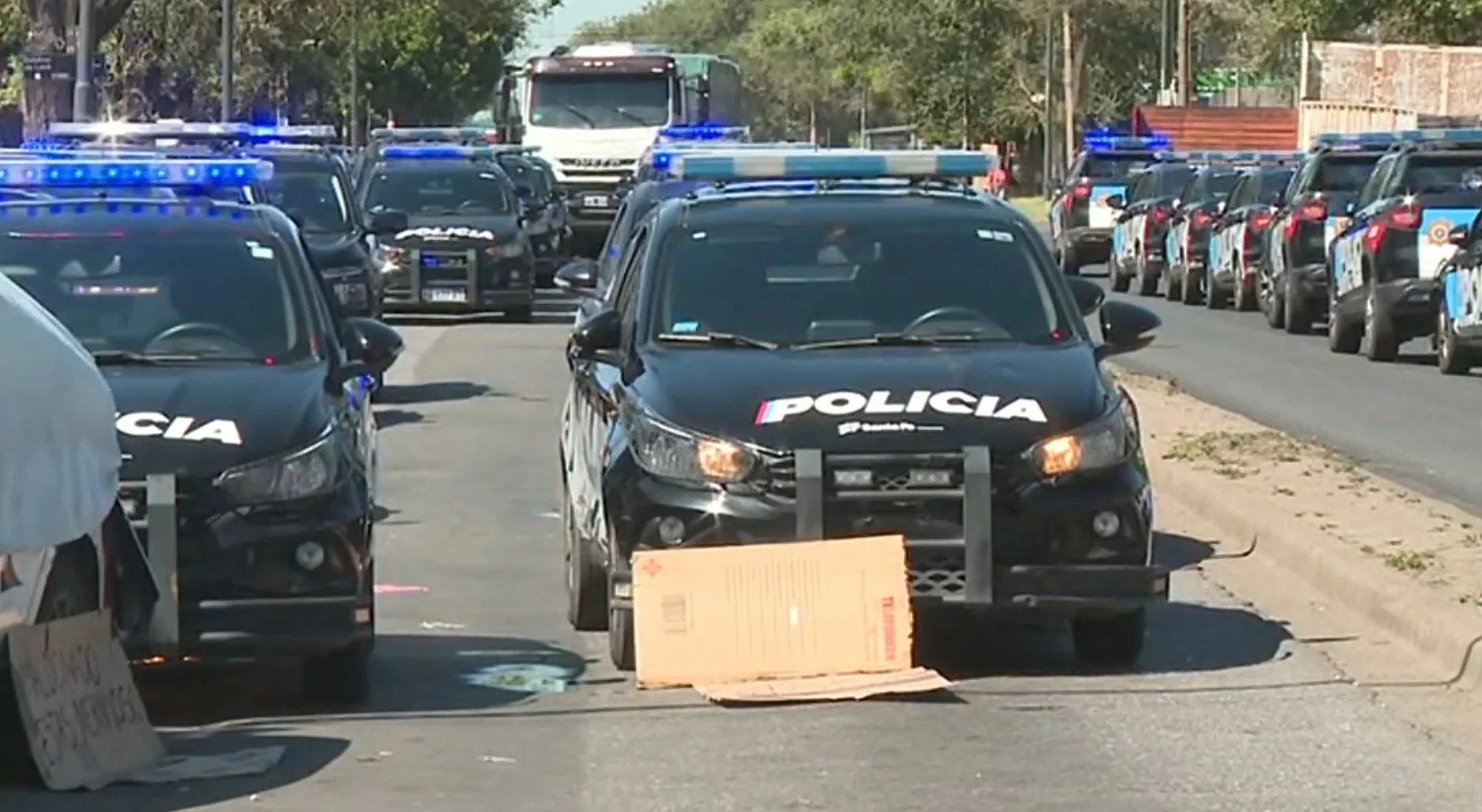 Crisis policial sin freno: crece el reclamo salarial y cargan contra Pullaro.