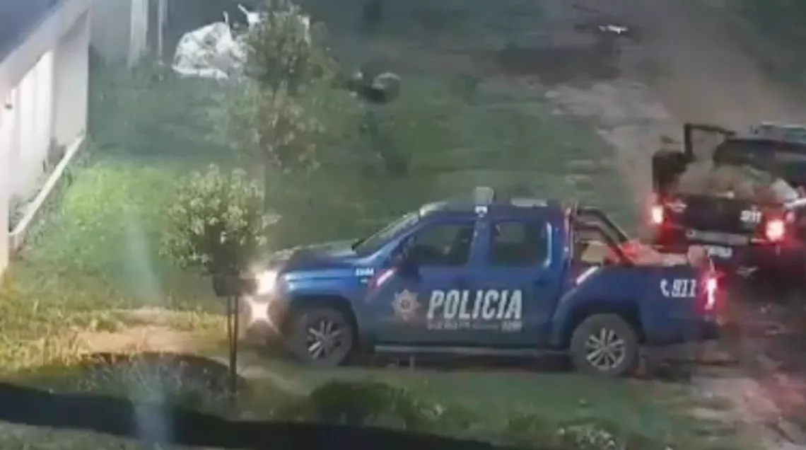CORRUPCIÓN POLICIAL SIN LÍMITES EN SANTA FE: POLICIAS ROBARON MERCADERÍA EN UNA CAMIONETA POLICIAL