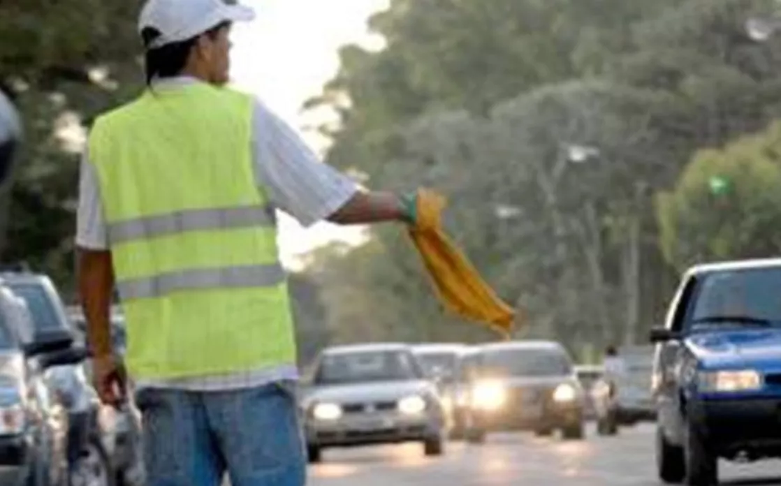 PREOCUPACIÓN EN ROSARIO: EX BARRABRAVA BUSCA CONTROLAR CUIDACOCHES CON NUEVO SINDICATO