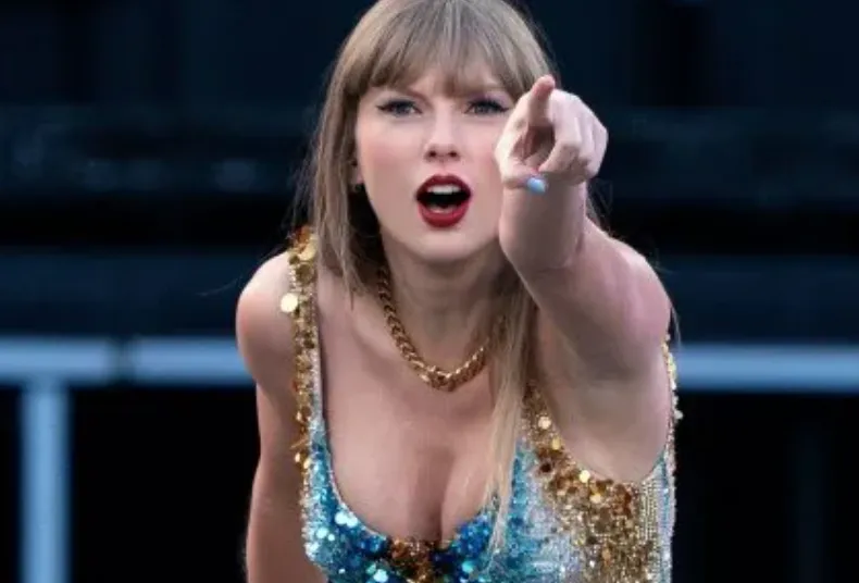 TAYLOR SWIFT SE CONVIERTE EN LA ARTISTA MUSICAL FEMENINA MÁS RICA DEL MUNDO SEGÚN FORBES