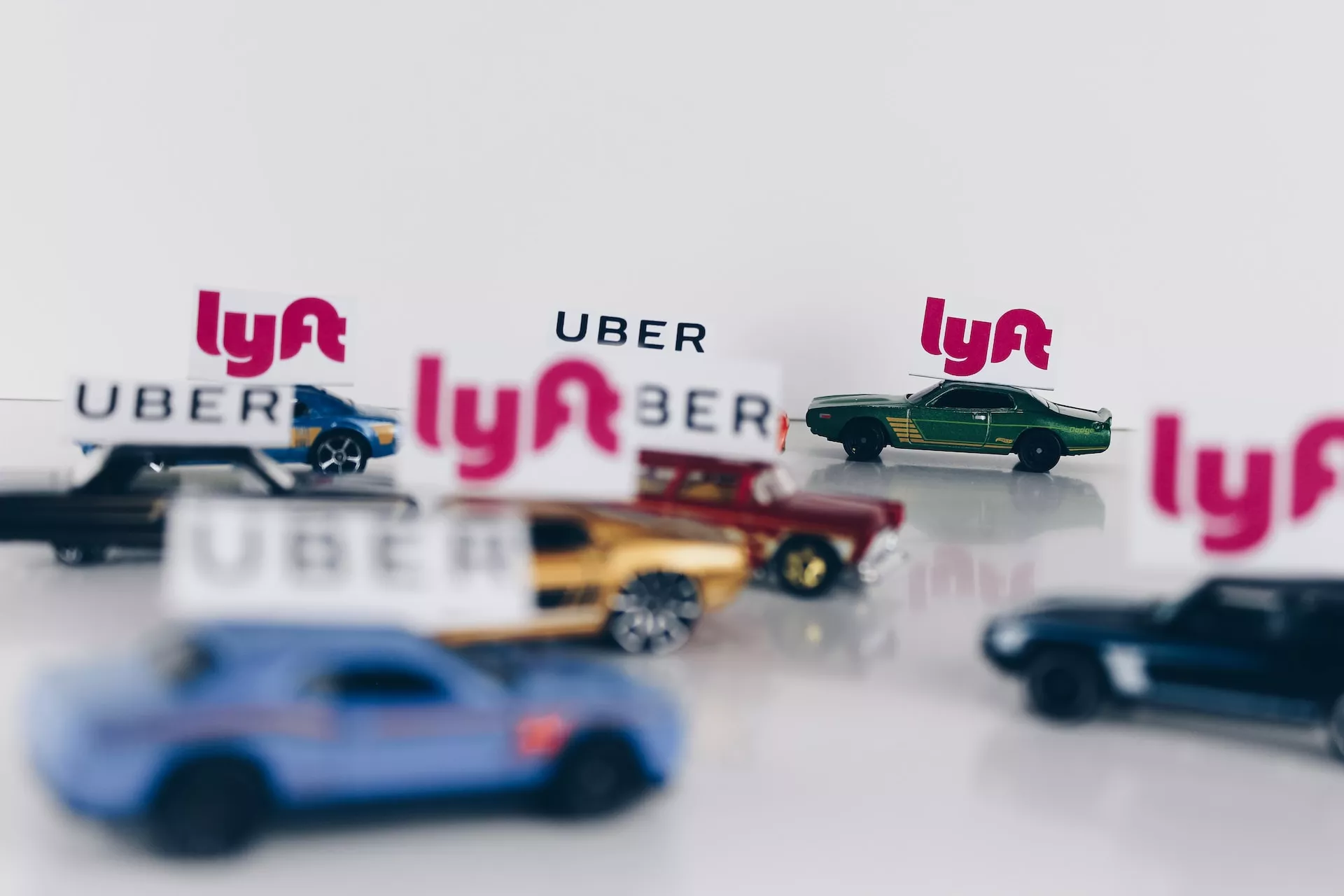 MOTO UBER Y UBER FLASH COMIENZAN A OPERAR EN SANTA FE A PESAR DE LAS OBJECIONES