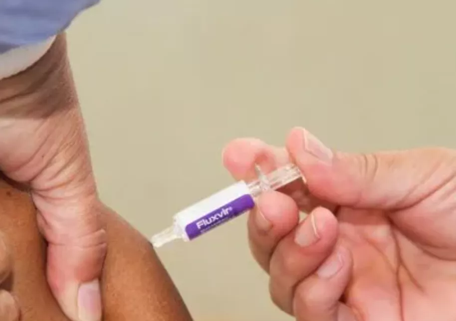 COMIENZA LA VACUNACIÓN ANTIGRIPAL, LA DOSIS CUESTA 30.000 PESOS EN FARMACIAS