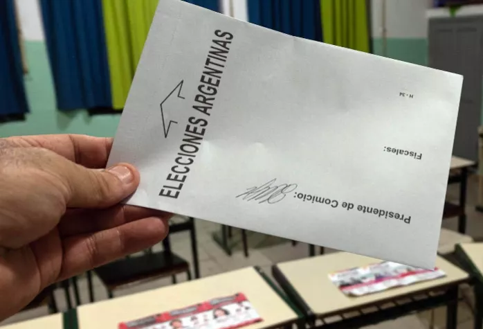 CÓMO SE CUENTA EL VOTO EN BLANCO Y A QUIEN BENEFICIA