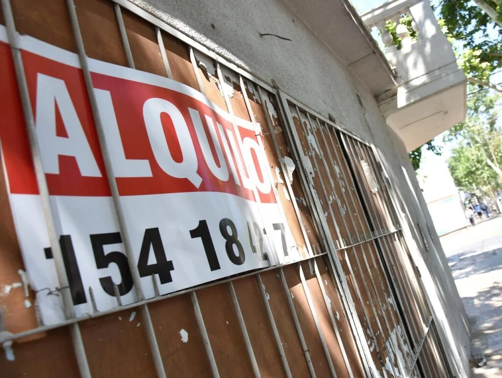 Mercado inmobiliario en Santa Fe: menos alquileres disponibles y subas que presionan el bolsillo