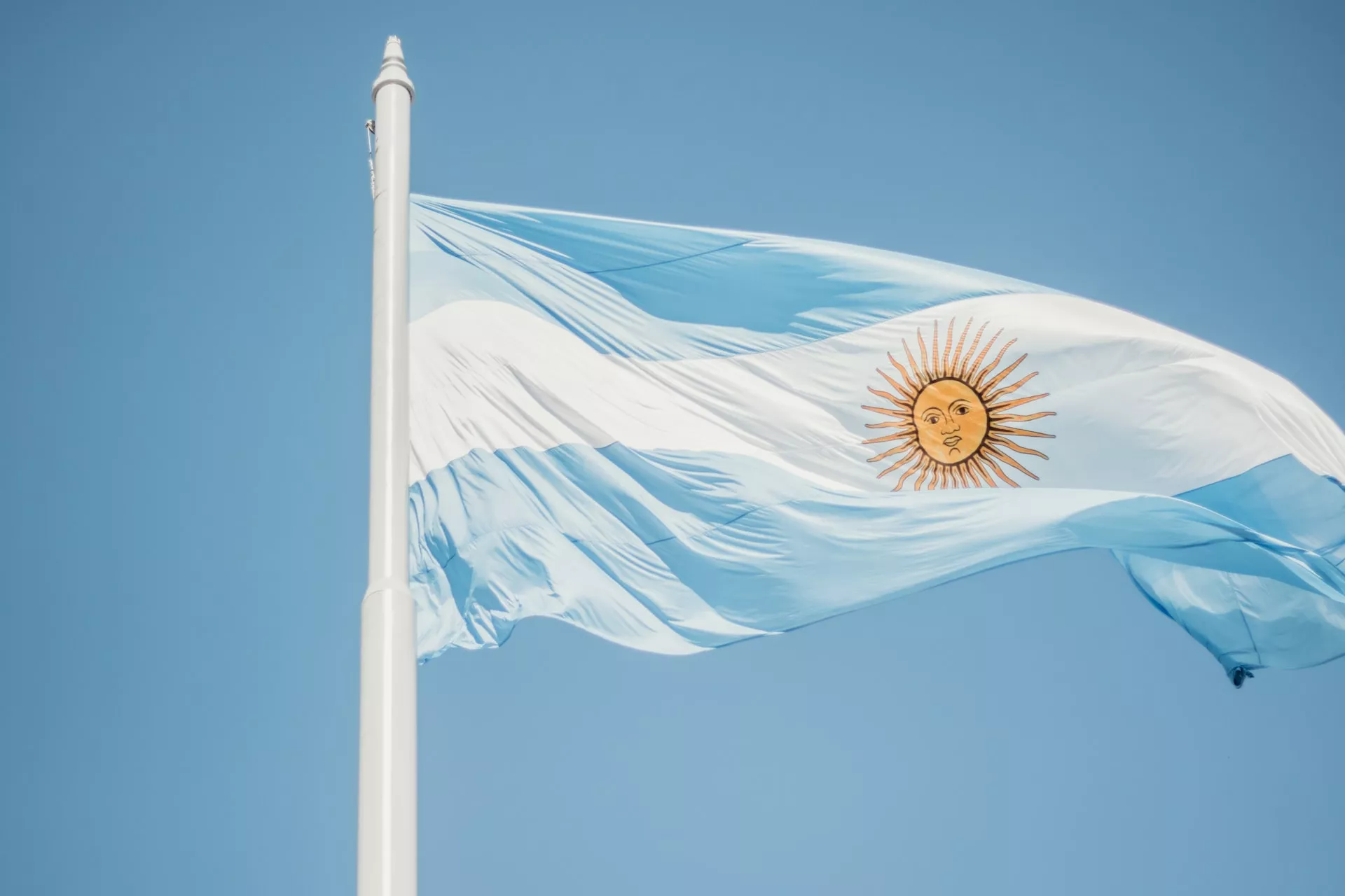 ARGENTINA YA ES PARTE DE LOS BRICS