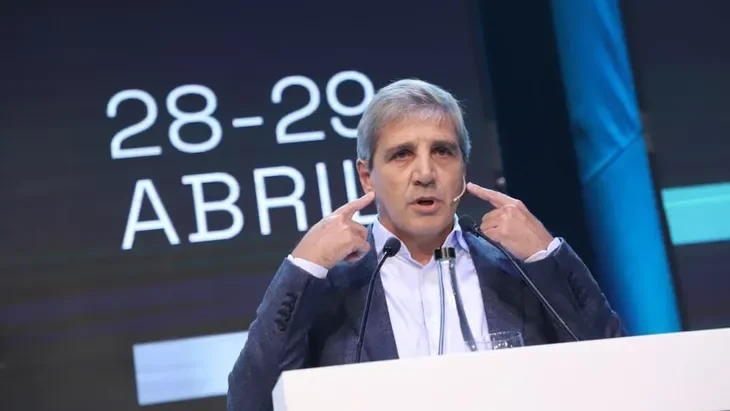 Las próximas privatizaciones del Gobierno: energía, trenes, agua y más