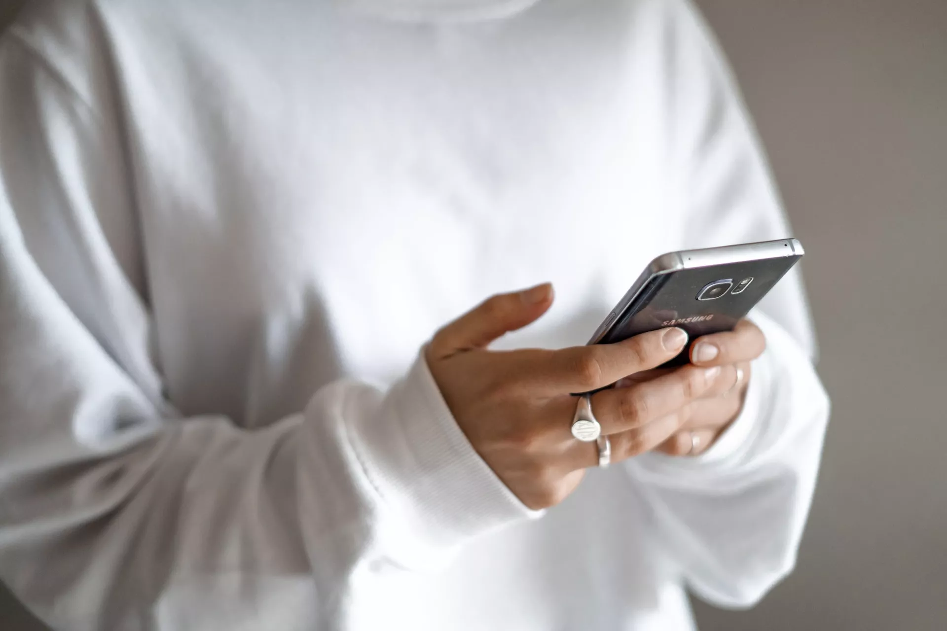 EL USO DE EFECTIVO CAYO UN 20% Y CRECE EL PAGO DIGITAL