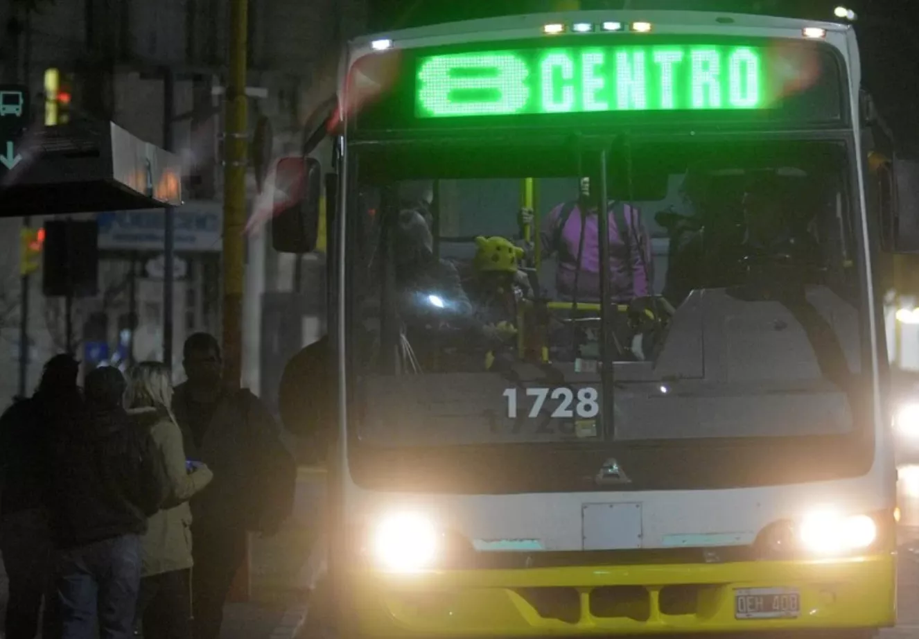 URGENTE; HABRÁ SERVICIO NOCTURNO DE COLECTIVOS