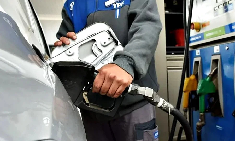 Nafta sube casi 23% y sigue la presión sobre el bolsillo