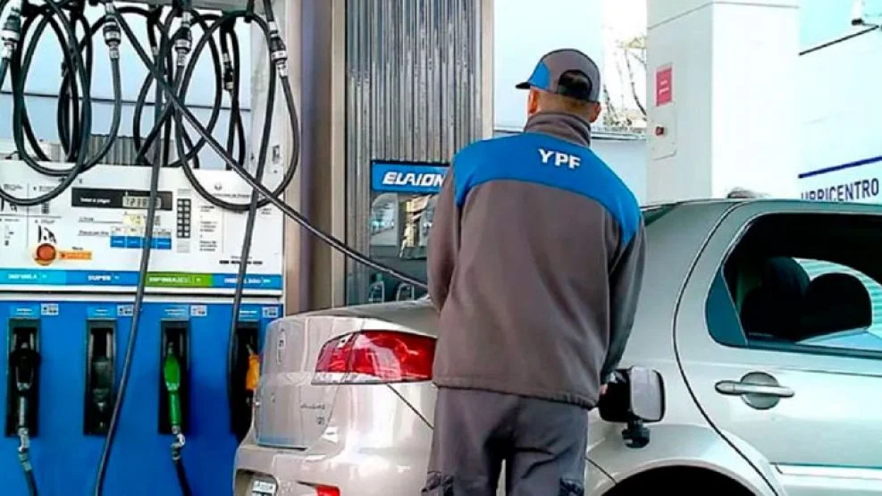 Combustibles más caros en Santa Fe: cuánto cuesta cargar nafta tras la nueva suba de las petroleras
