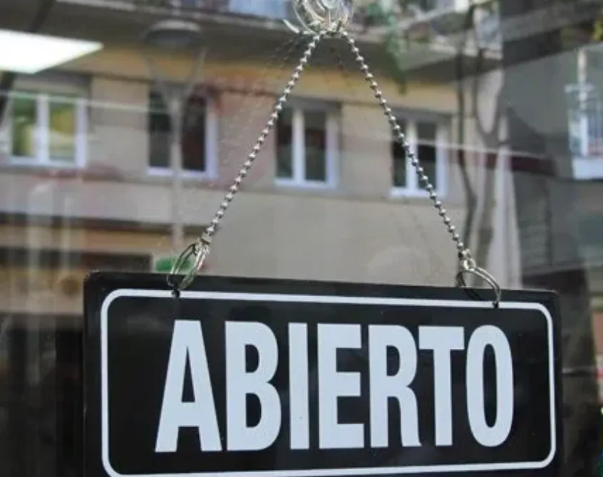 FINDE LARGO: COMERCIOS SANTAFESINOS DEFINEN SU APERTURA ENTRE COSTOS Y EXPECTATIVAS