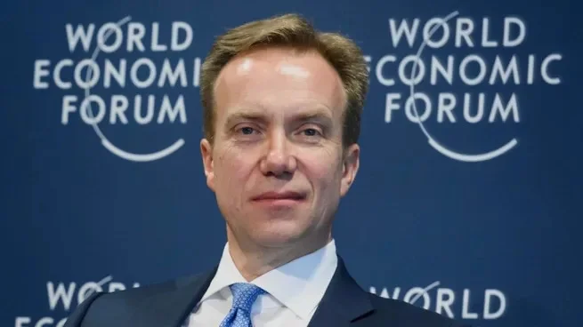 Escándalo global en Davos: renunció el jefe del Foro tras revelarse vínculos con Jeffrey Epstein