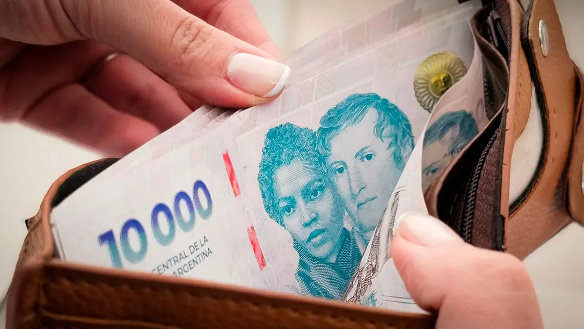 Por qué cada vez cuesta más llegar a fin de mes: salarios en baja y gastos en alza