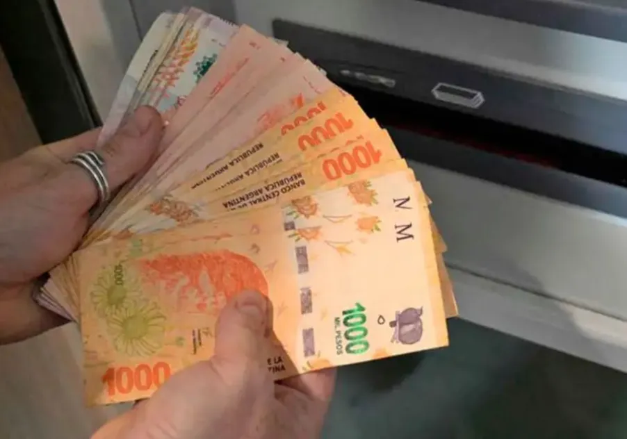 SACAR $1000 Y RECIBIR $900: ¿EL FUTURO DEL EFECTIVO EN ARGENTINA?