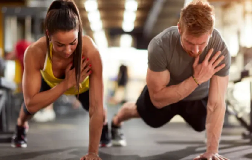SALUD Y ENTRENAMIENTO: LOS 5 PILARES FUNDAMENTALES DESPUÉS DE LOS 40 AÑOS, ADAPTADOS A LAS NECESIDADES DE HOMBRES Y MUJERES