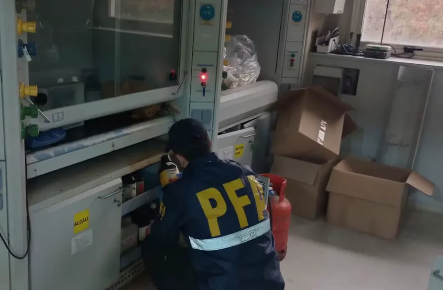 FENTANILO CONTAMINADO: 96 MUERTES EN EL PAÍS, 60 EN SANTA FE Y 7 EN EL INSTITUTO DEL DIAGNÓSTICO
