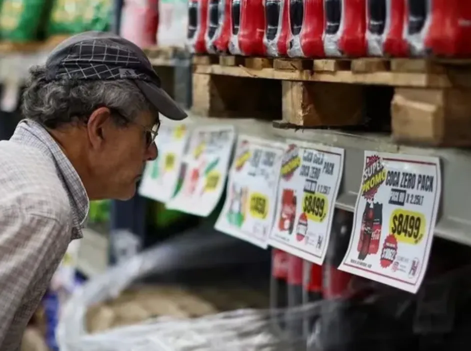 INFLACIÓN: EL SALTO DEL DÓLAR EN JULIO IMPACTA EN LAS GÓNDOLAS Y LOS ALIMENTOS YA SUBEN 3,1% EN AGOSTO