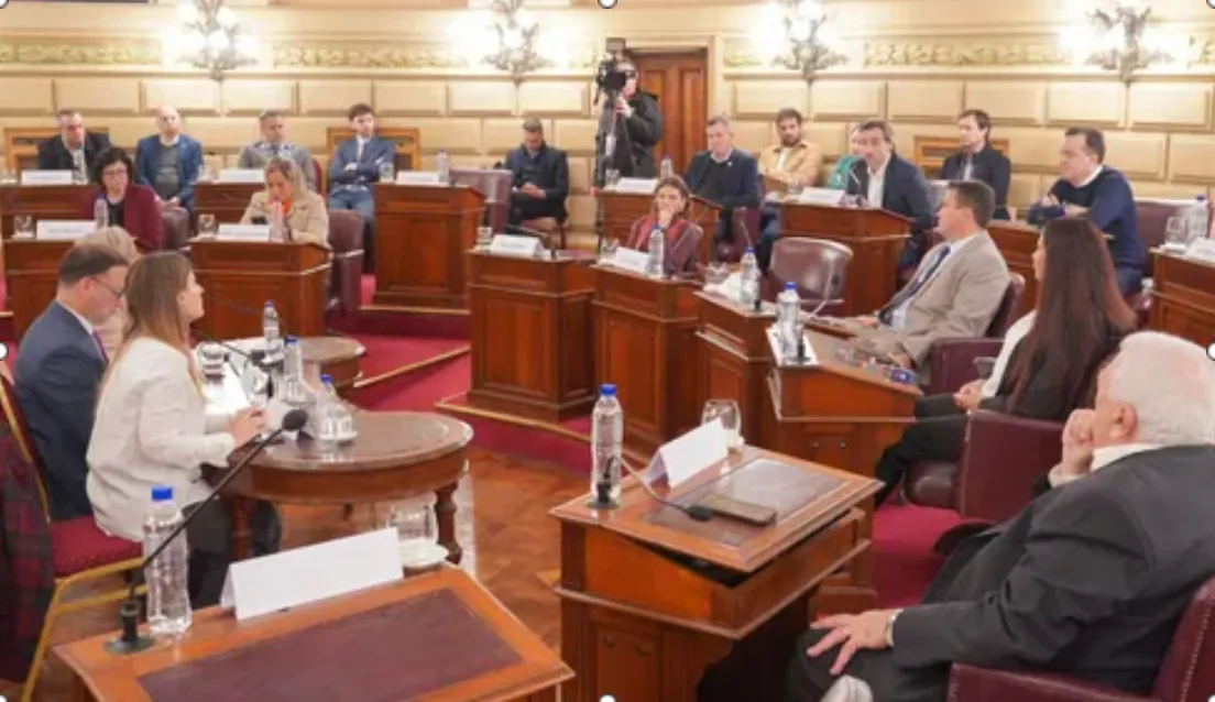 LA NUEVA CONSTITUCIÓN YA TIENE UN BORRADOR: LOS PUNTOS CLAVE DE LA REFORMA