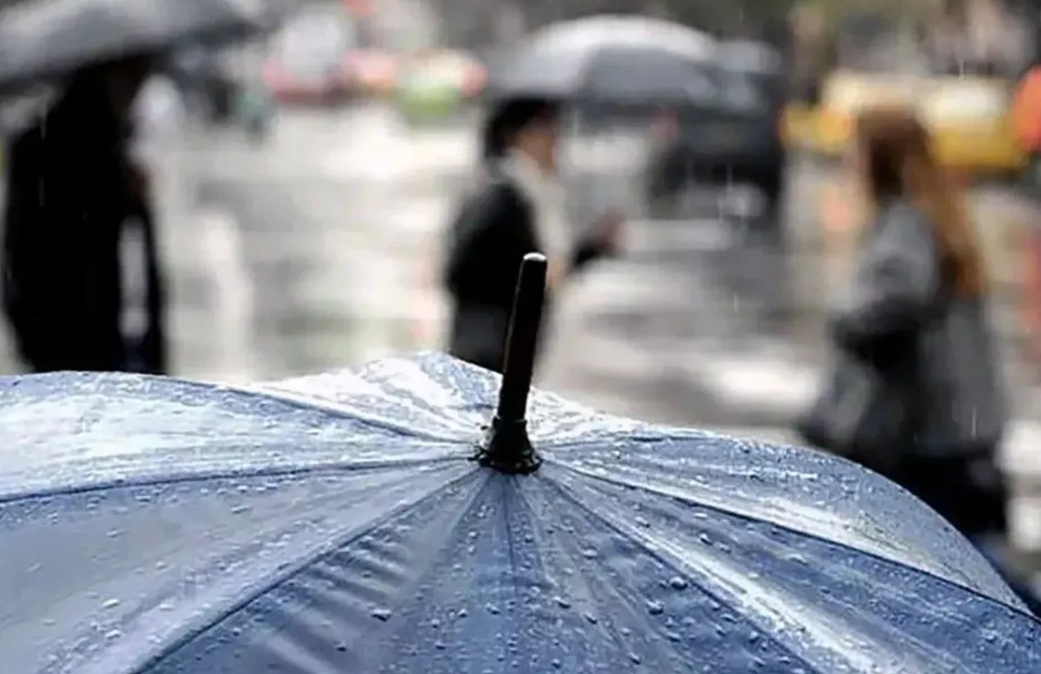 ESTÁN VIGENTES DOS ALERTAS POR LLUVIAS FUERTES PARA LA PROVINCIA