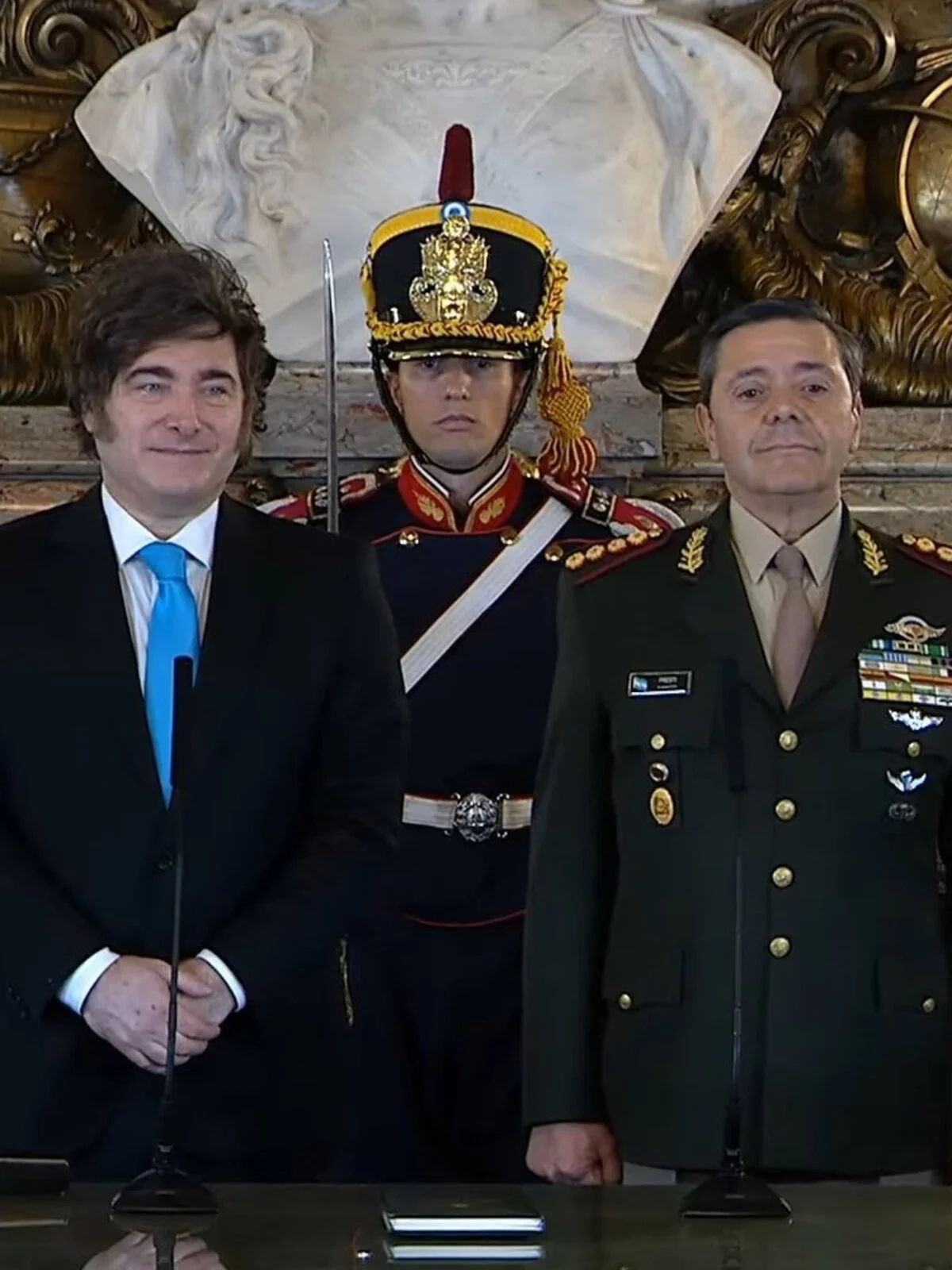 El Gobierno clasificó como secreto militar una nueva compra de equipamiento para las Fuerzas Armadas