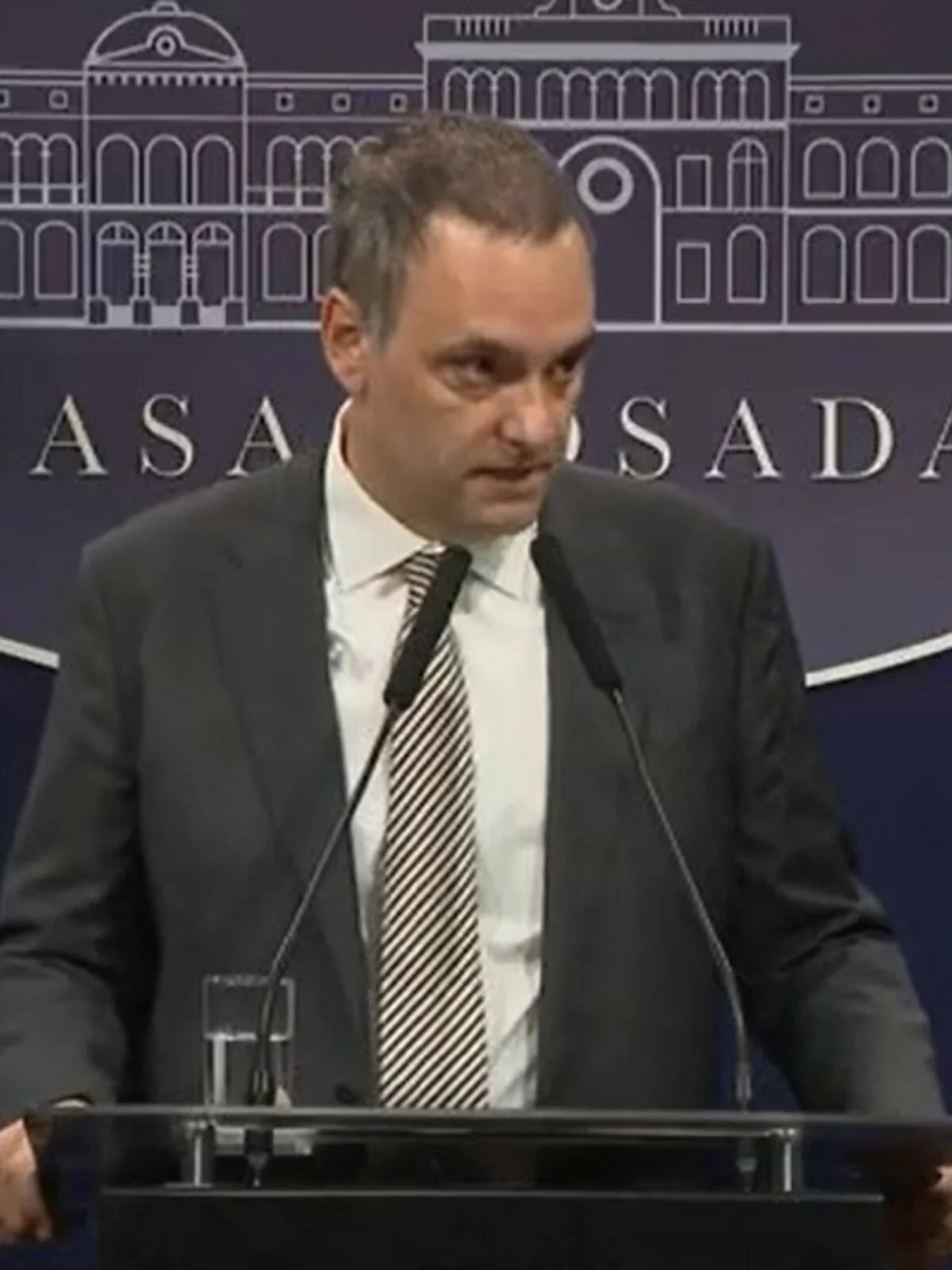 Manuel Adorni deberá justificar su patrimonio
