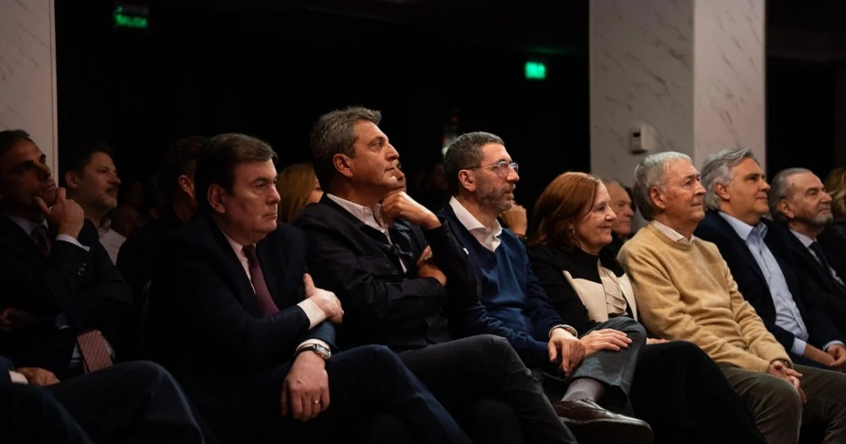 Zamora se suma a la carrera presidencial y promete sumar gobernadores peronistas y radicales