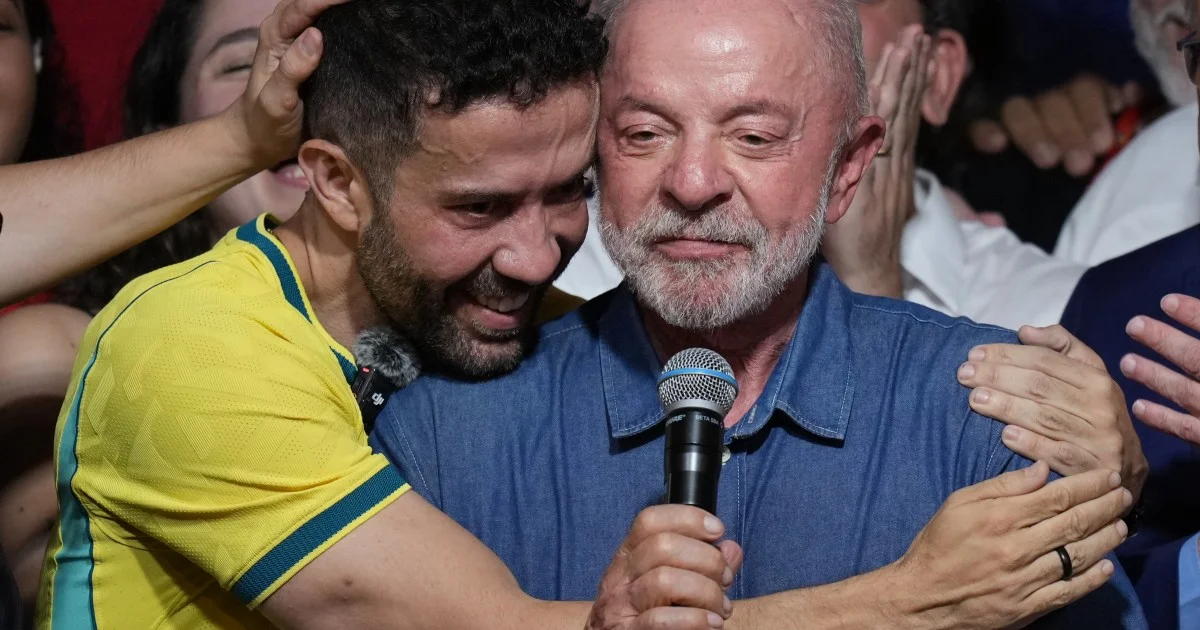 André Janones, el estratega digital que le ganó la batalla de WhatsApp a Zuckerberg en la campaña de Lula