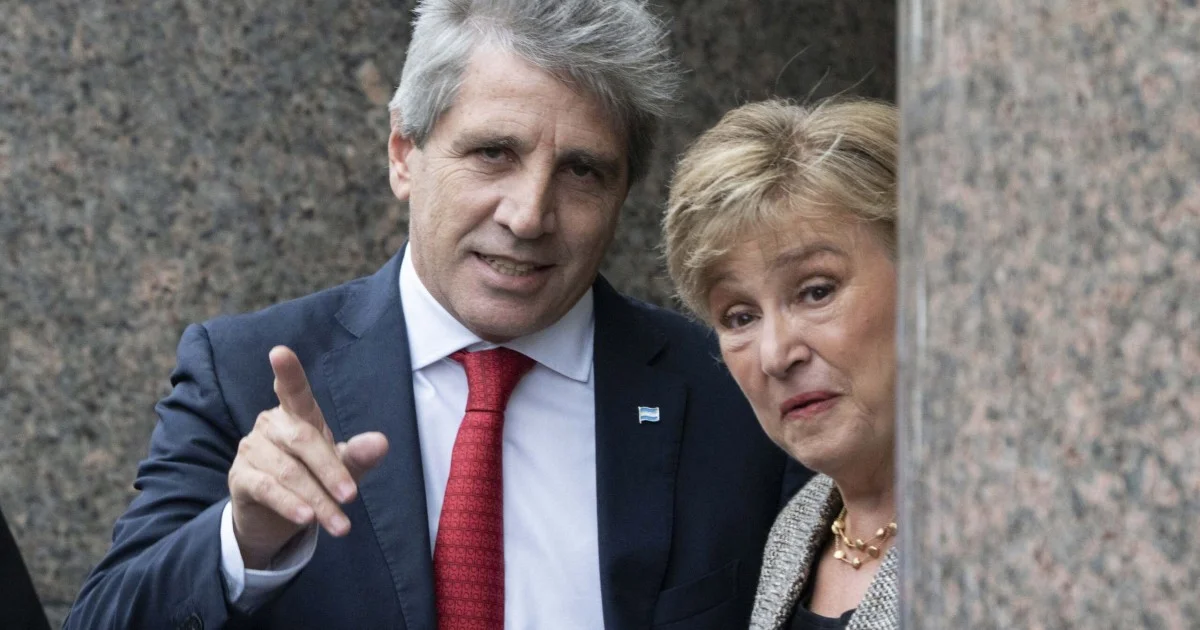El IVA acumula once meses de caída y el FMI pone la lupa sobre los ingresos fiscales