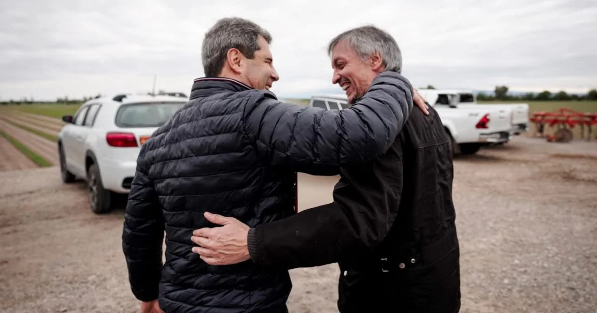 Máximo Kirchner reunió en San Juan solo a diez intendentes y un puñado de legisladores