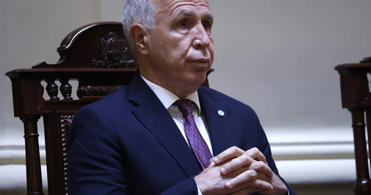 Denuncian vaciamiento del PAMI Rosario y apuntan a un empresario de la salud