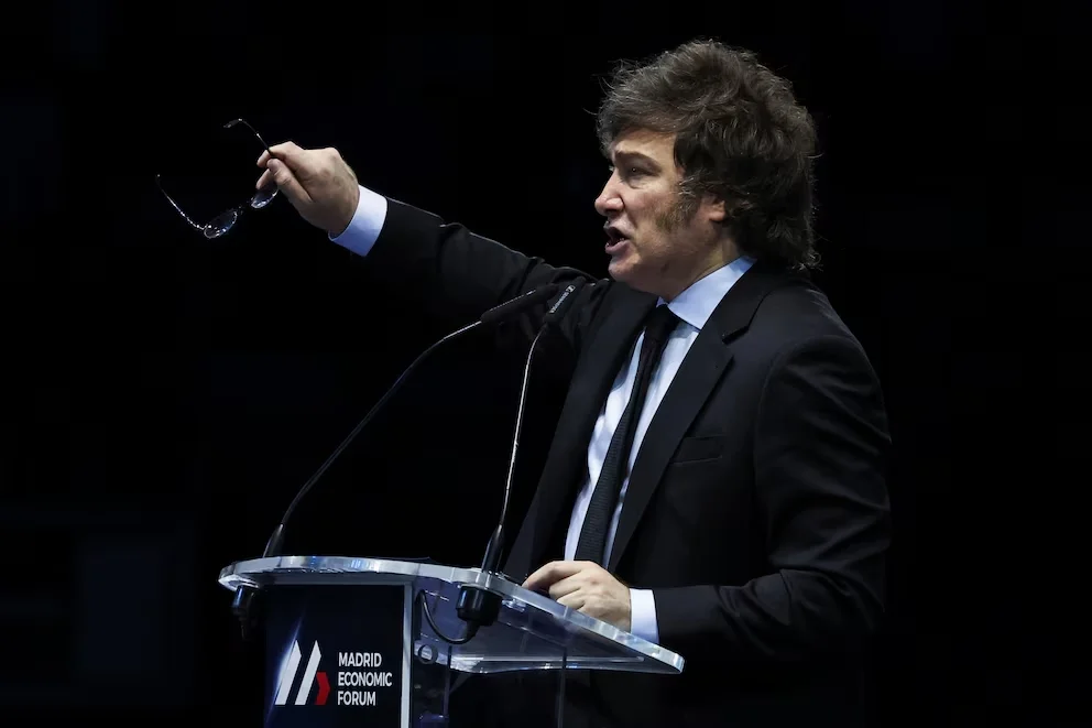 Milei inicia agenda en España: reunión con Vox y presencia en foro ultraliberal