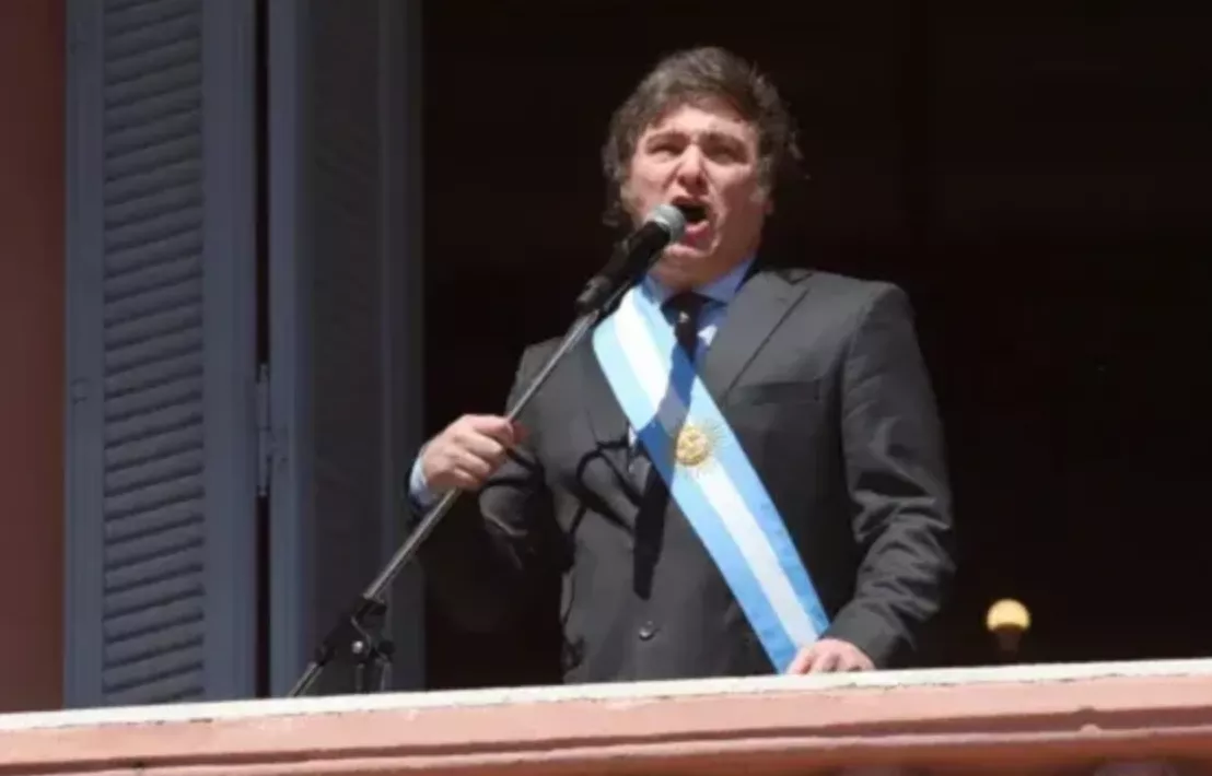 POLÍTICA DESCONECTADA DE LA REALIDAD: MILEI Y EL DESATINO DEL AUMENTO SALARIAL EN MEDIO UNA PROFUNDA CRISIS DE POBREZA