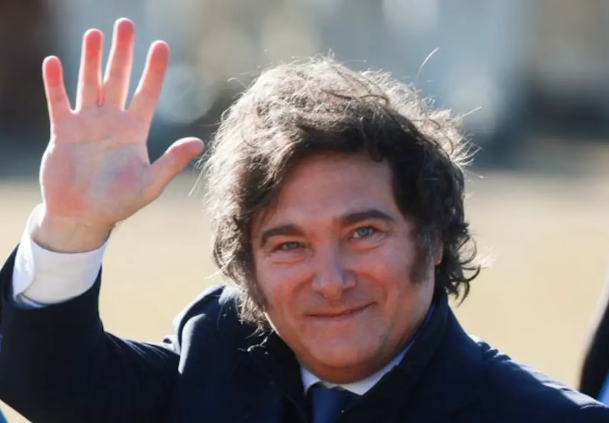 MILEI VIAJÓ A EE.UU. CON AGENDA ACOTADA Y REGRESARÁ ANTES DE LAS ELECCIONES BONAERENSES