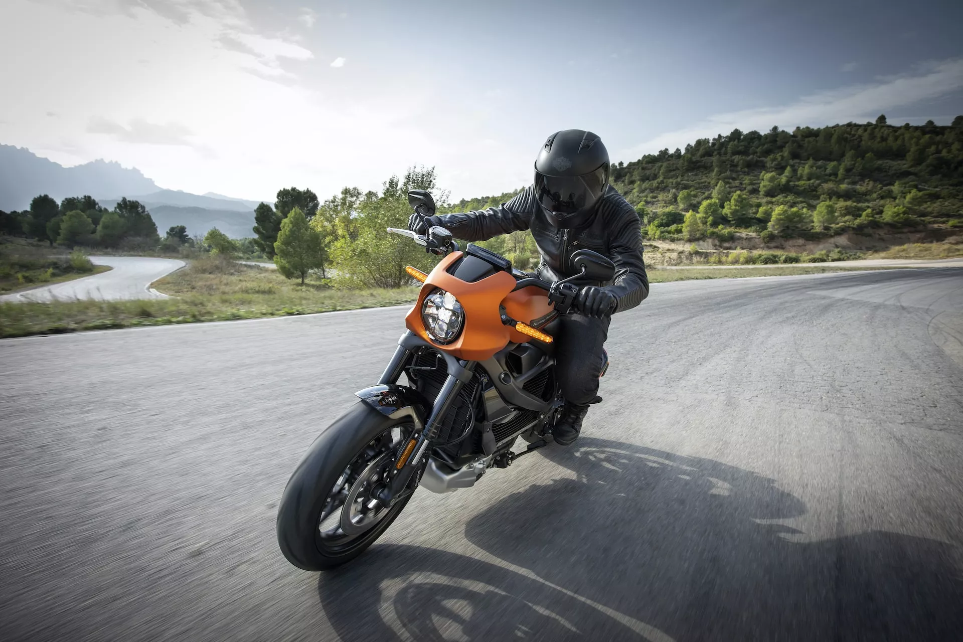 EL GOBIERNO ANUNCIA PRORROGA DE RÈGIMEN POSITIVO PARA EXPORTAR MOTOS