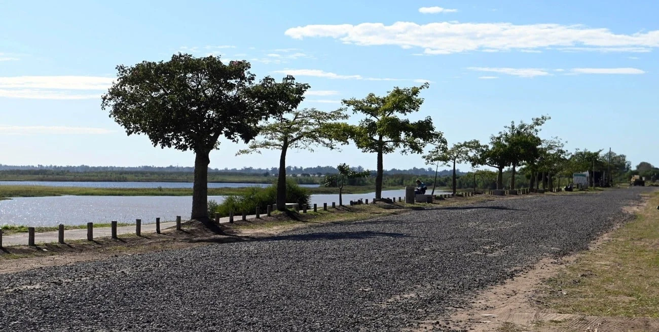 Por qué el Paseo de la Laguna se convirtió en el refugio favorito contra el calor en Santa Fe