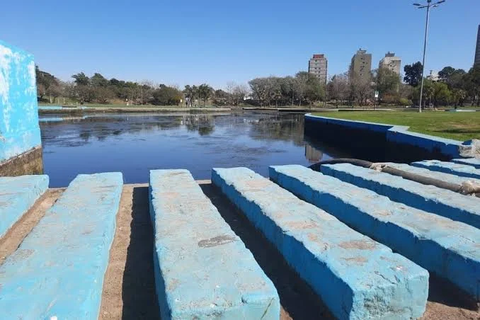 Santa Fe invertirá $1.700 millones en una pileta mientras crece el debate por las inundaciones